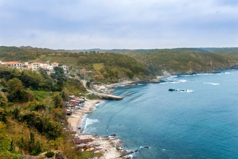 16 Most Beautiful Beaches in Istanbul (Public & Private)