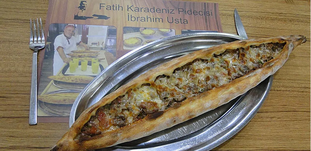 Fatih Karadeniz Pidecisi İbrahim Usta pide restaurant in Istanbul