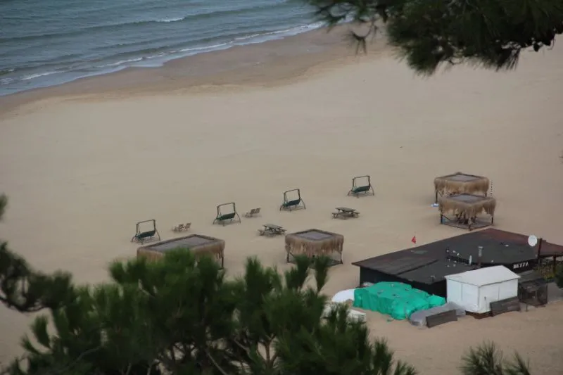 16 Most Beautiful Beaches in Istanbul (Public & Private)