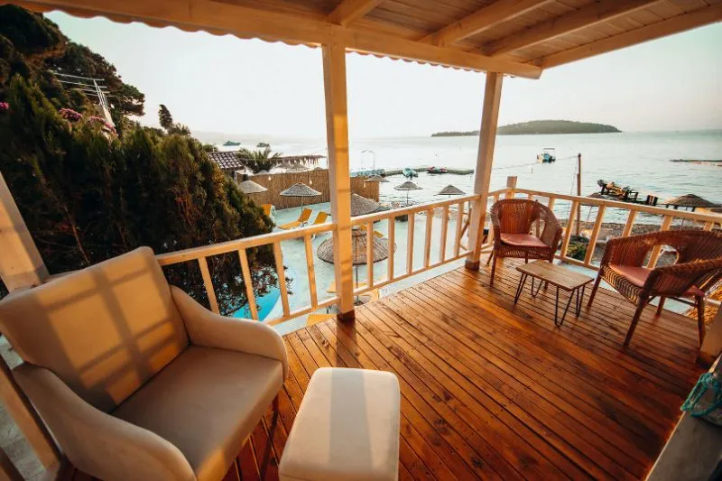 16 Most Beautiful Beaches in Istanbul (Public & Private)