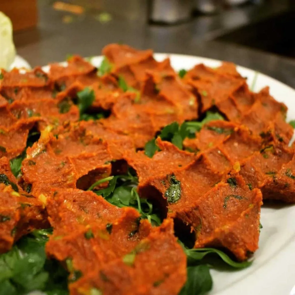 6 Best & Blazing Hot Çiğ Köfte (Raw Meatball) in Istanbul