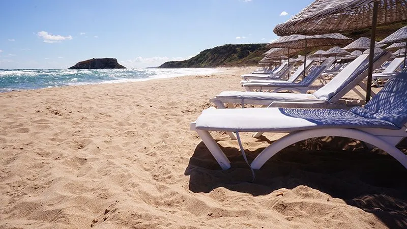 16 Most Beautiful Beaches in Istanbul (Public & Private)