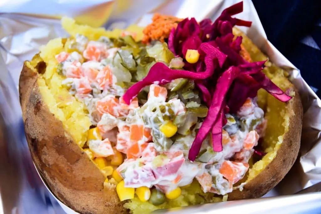 20 Best Turkish Street Food in Istanbul: Complete Guide & Where to Find Them